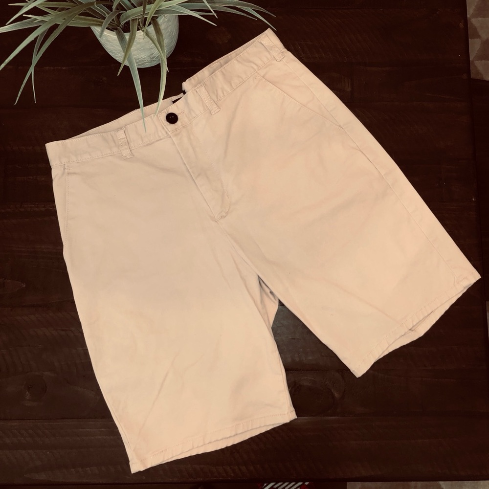 Pacsun males pale pink shorts